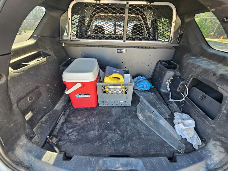 2014-ford-explorer-image-48