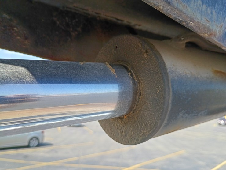 1998-ford-f700-image-110