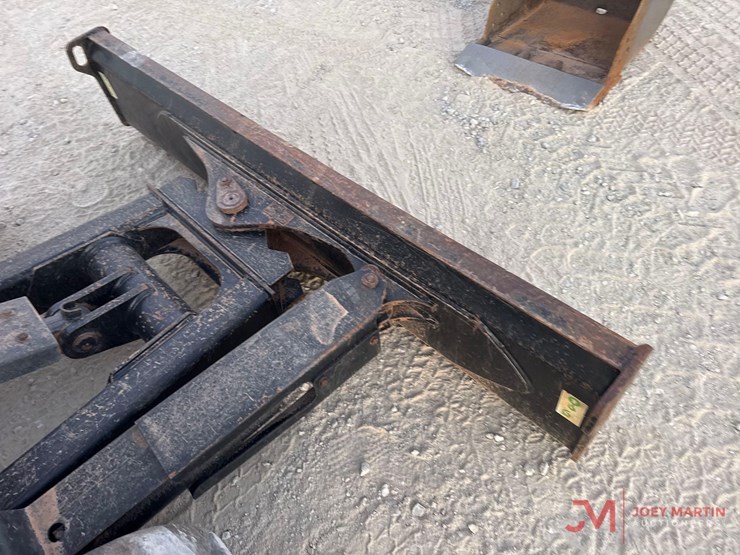 2018-caterpillar-305e2-cr-image-8
