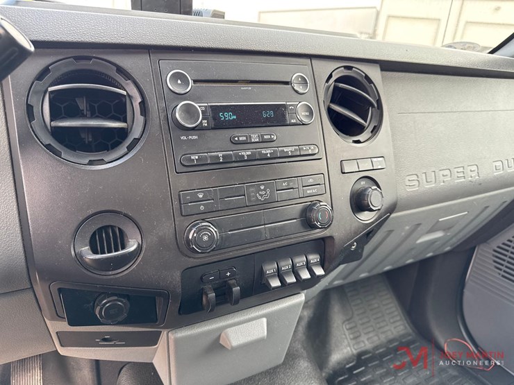 2014-ford-f550-xl-image-24
