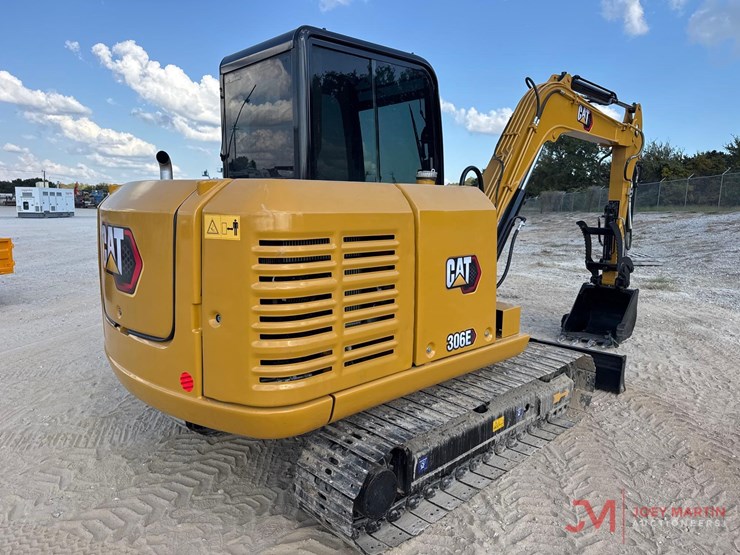 2014-caterpillar-306e-image-4