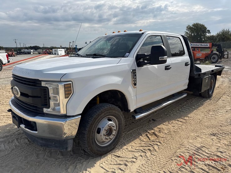 2018-ford-f350-xl-image-4