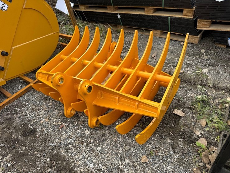 caterpillar-307-image-2