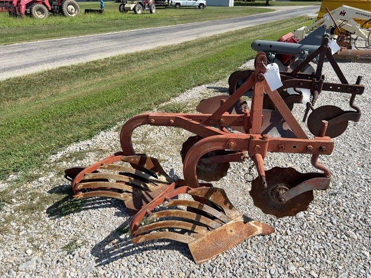 2-bottom-plow-image-2