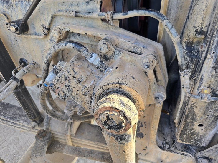 2014-peterbilt-365-image-77