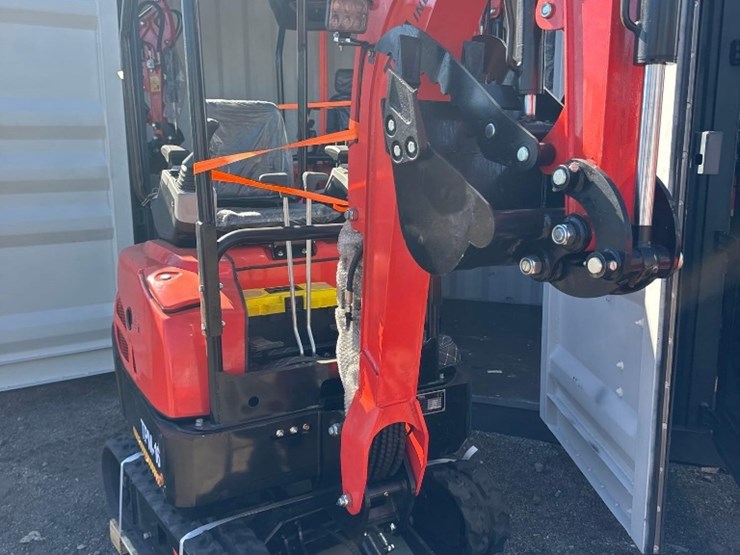 new-tpm-industrial-co-mini-excavator-model-tpm-16-image-10