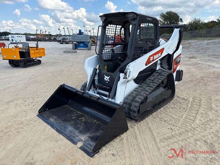 2023-bobcat-t64-image-4