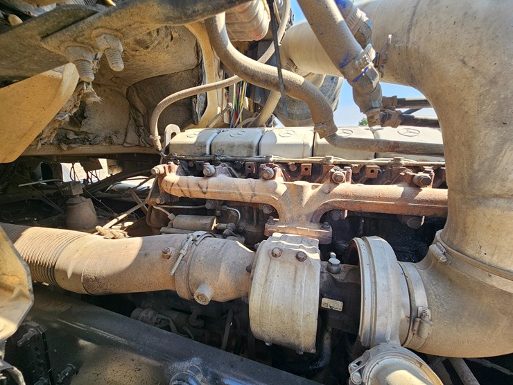 2006-sterling-l9500-image-70