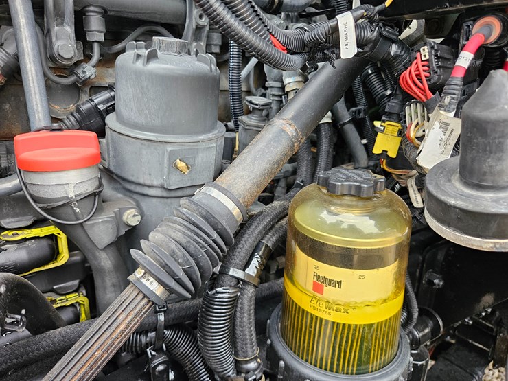 2015-kenworth-t800-image-58