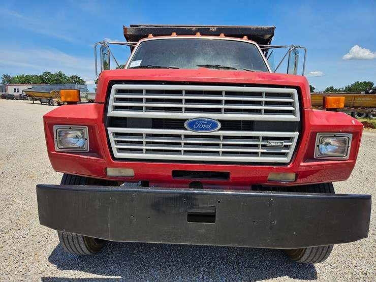 1993-ford-f800-image-26