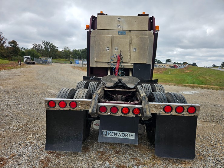 2000-kenworth-w900-image-13