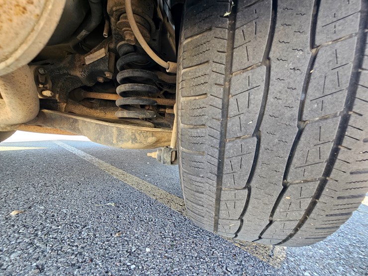 2014-ford-explorer-image-51