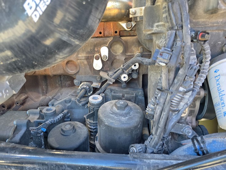 2015-peterbilt-579-image-63