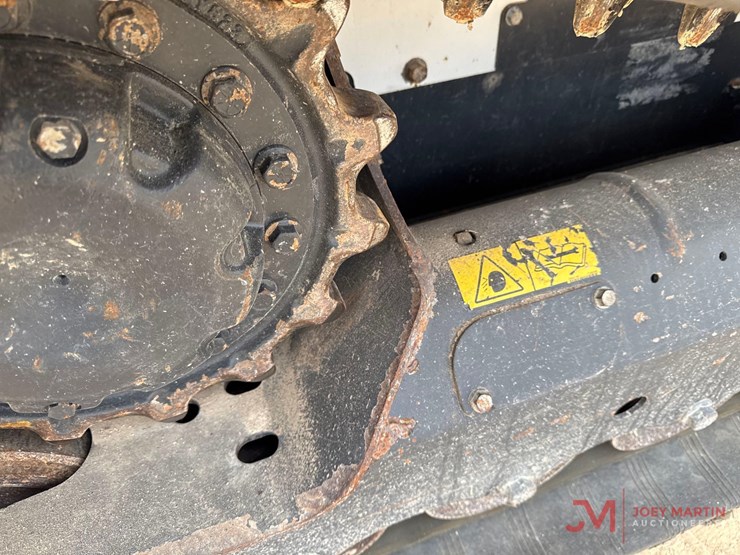 2019-bobcat-t595-image-12