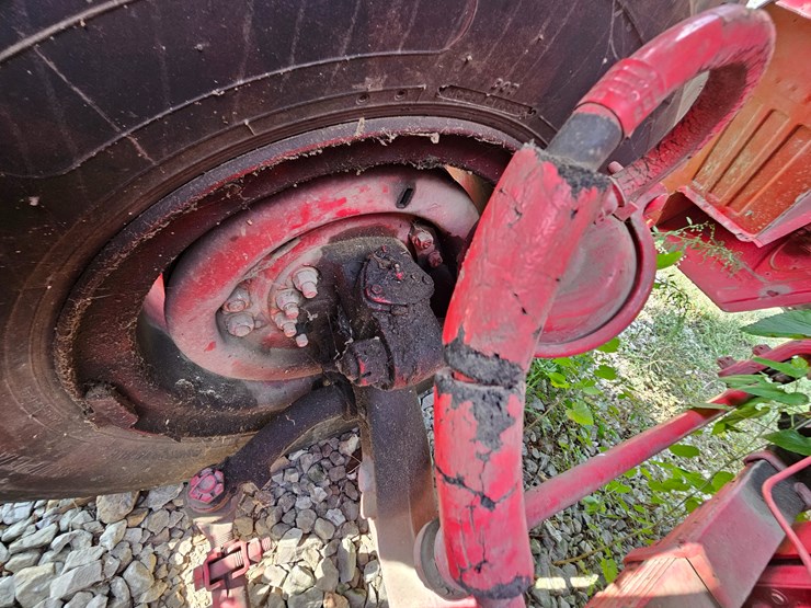 1983-ford-c800-image-37