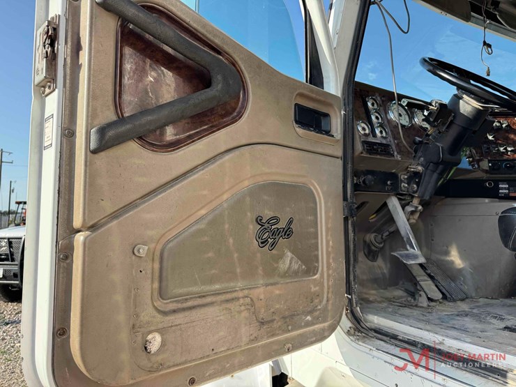 2005-international-9900i-image-42