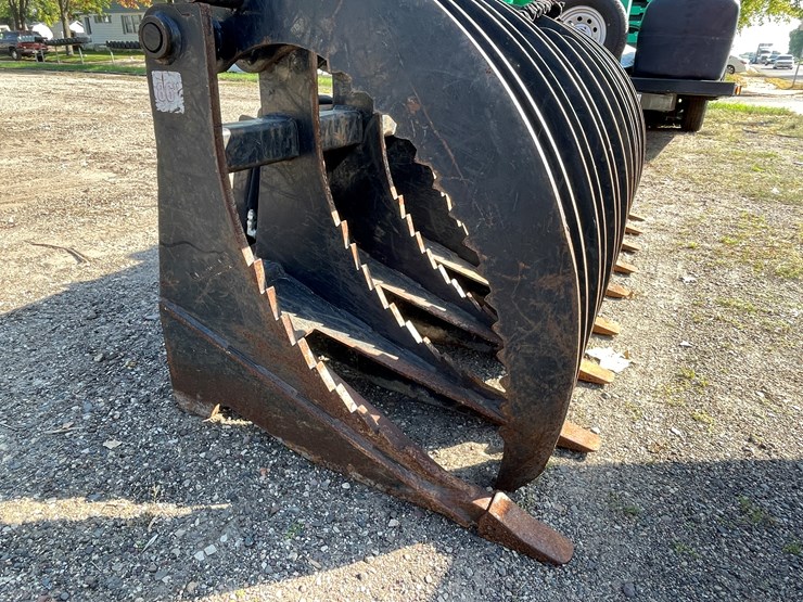 #4304-•-jenkins-86"-skid-steer-mount-heavy-duty-log-grapple-image-5
