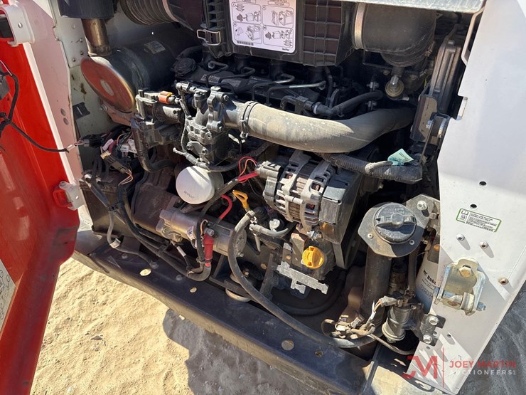 2021-bobcat-s590-image-10
