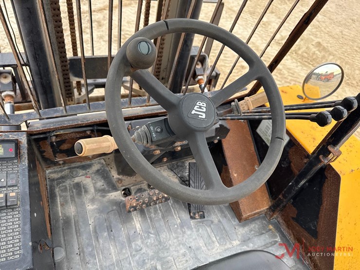 2019-jcb-930-image-13