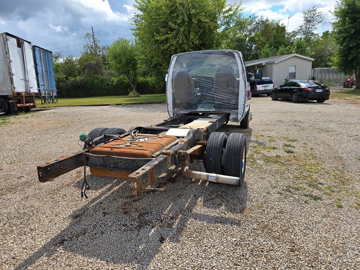 2008-ford-e450-image-16
