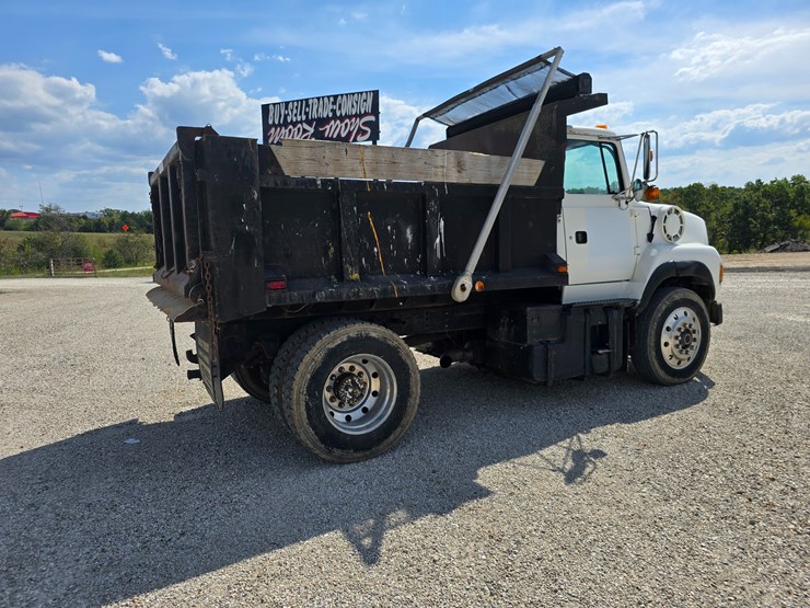 1994-ford-lta9000-image-28