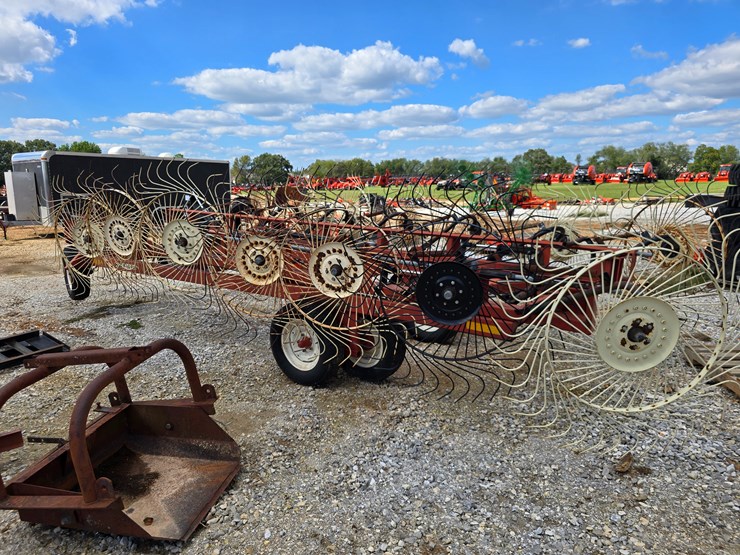 2000-h-&-s-bf16-image-7