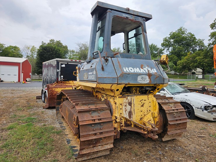 komatsu-d61ex-image-10