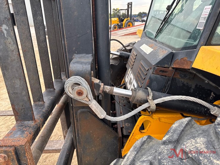 2019-jcb-930-image-5