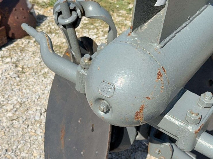 2-bottom-mounted-disc-plow-image-9