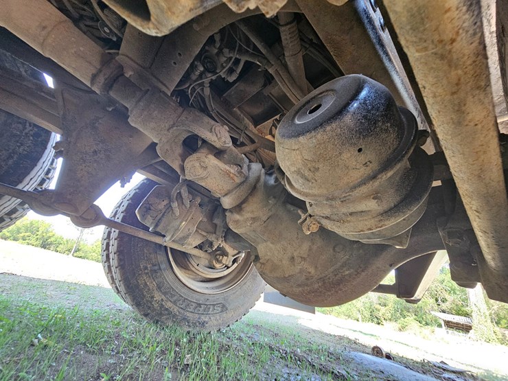 2006-sterling-l9500-image-121