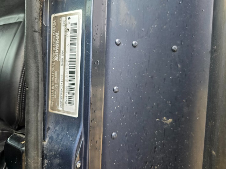 1999-international-9400-image-73