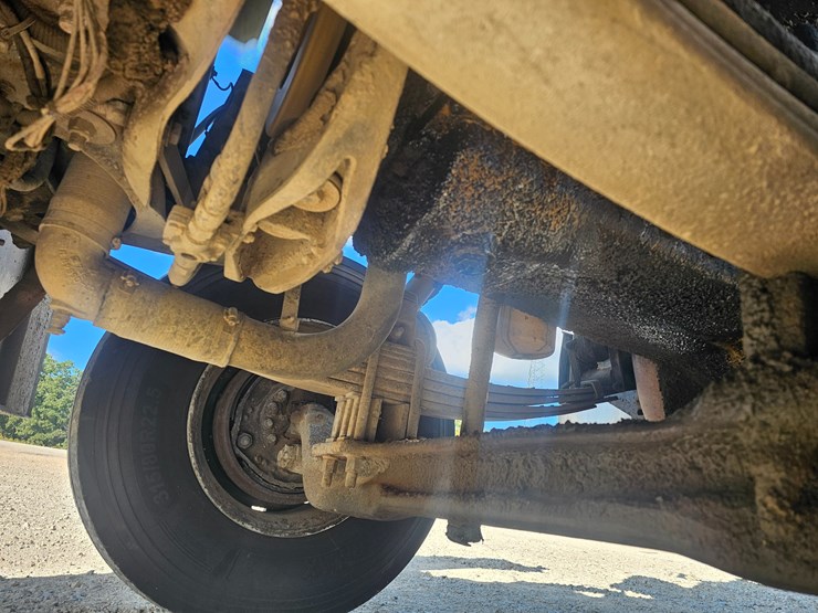 1989-peterbilt-379-image-38