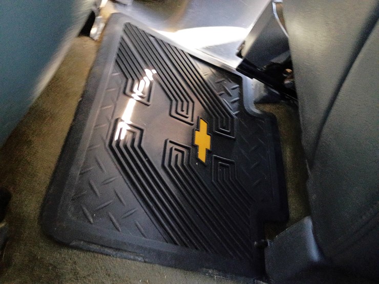 2003-chevrolet-silverado-image-67