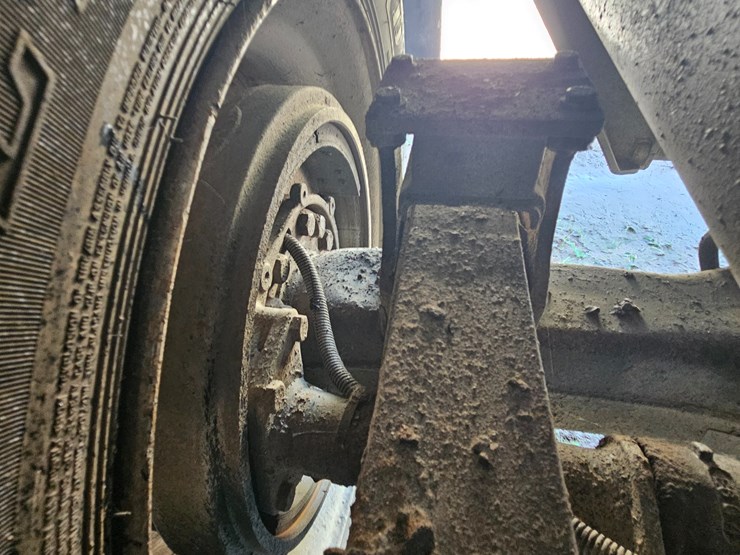 2006-sterling-l9500-image-116