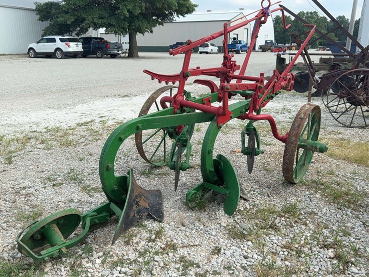 oliver-two-bottom-plow-image-7