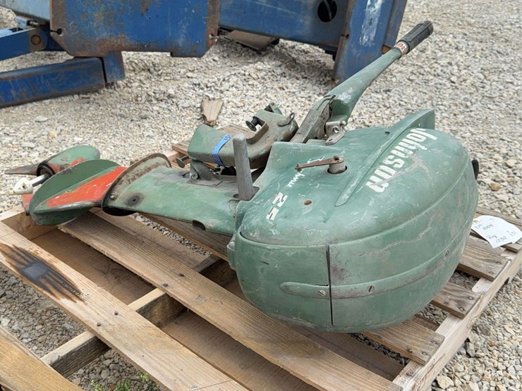 johnson-25-outboard-motor-image-20