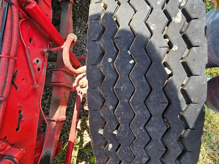 1983-ford-c800-image-41