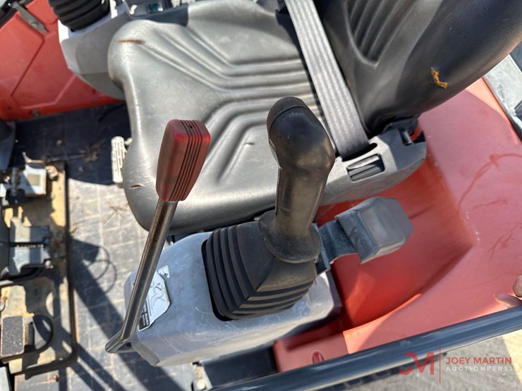 2014-kubota-kx71-3s-image-18