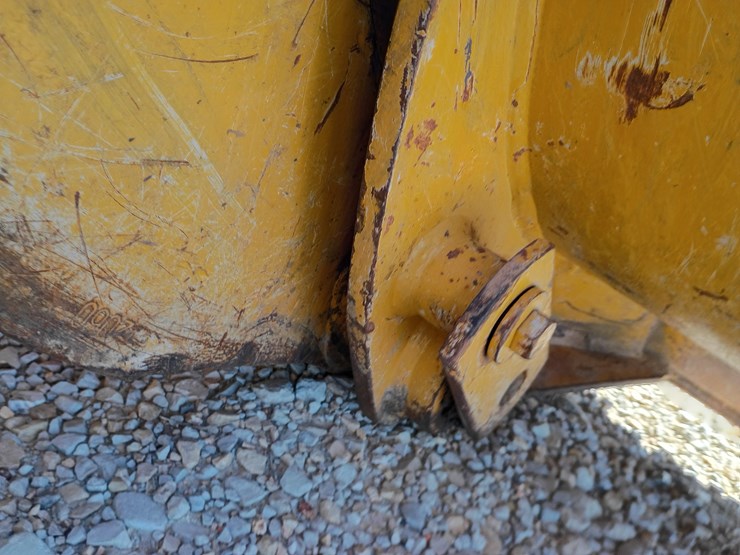 2002-caterpillar-953c-image-107