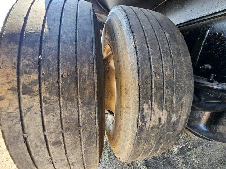 2006-sterling-l9500-image-127