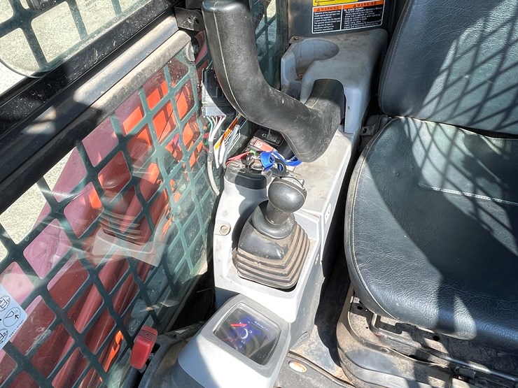 kubota-svl90-2-image-56