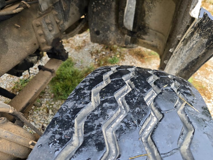 1999-sterling-l9511-image-72