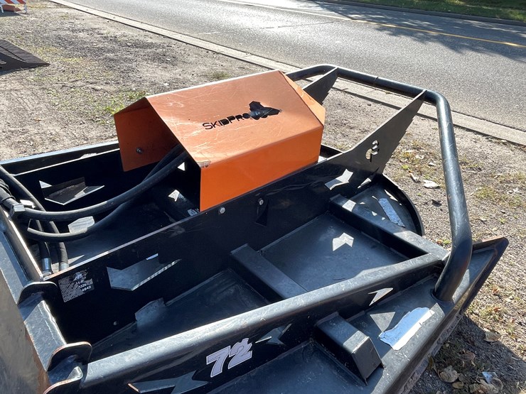 #4307-•-skid-pro-72"-skid-steer-mount-heavy-duty-brush-mower-image-10