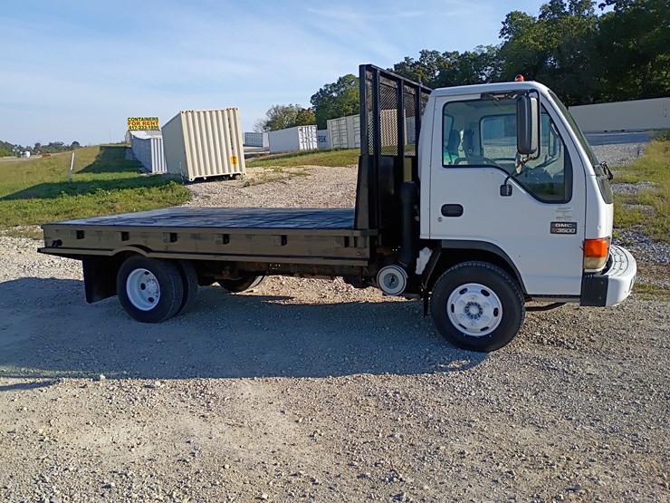 2000-gmc-w3500-image-11