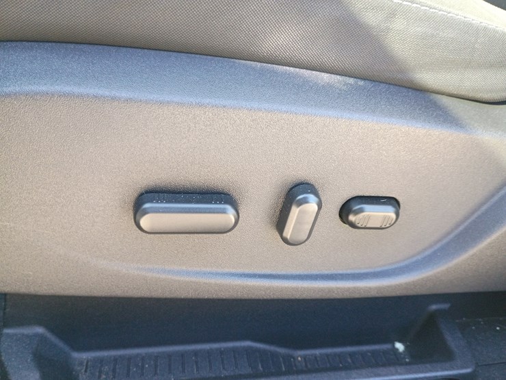 2016-ford-escape-image-32