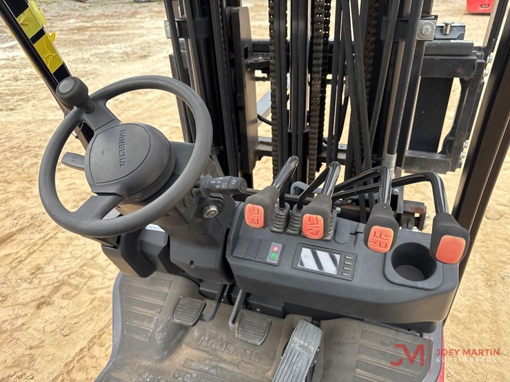 2021-hangcha-cpyd25-xw71f-c-straight-mast-forklift-image-12