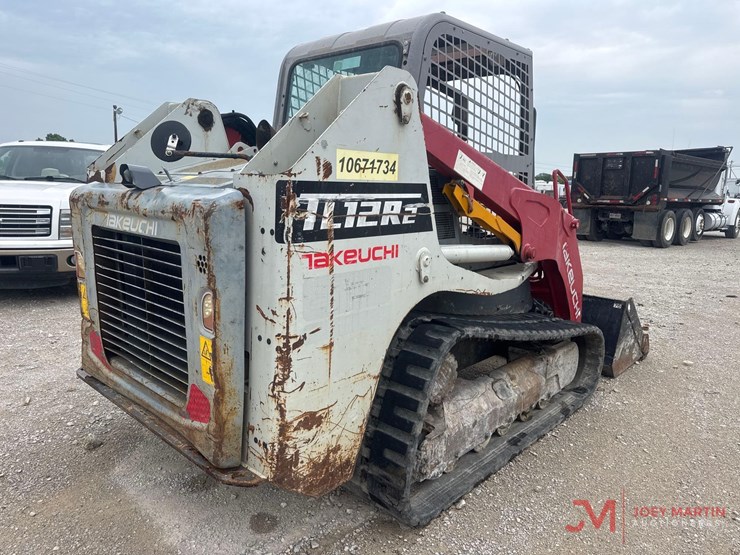 2017-takeuchi-tl12r2-image-3