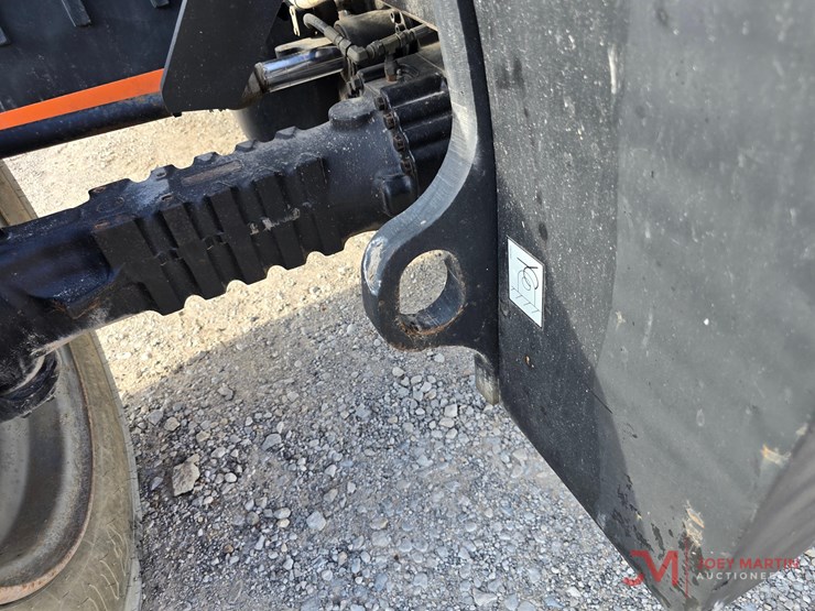 2015-jlg-g6-42a-image-10