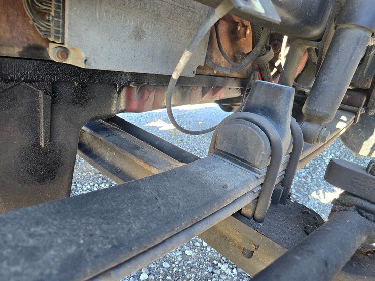 2015-peterbilt-579-image-52