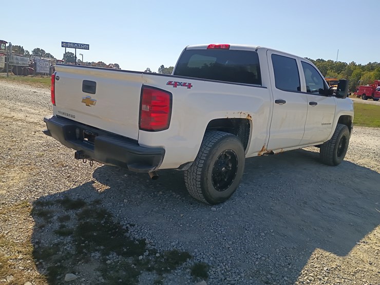 2014-chevrolet-silverado-image-11